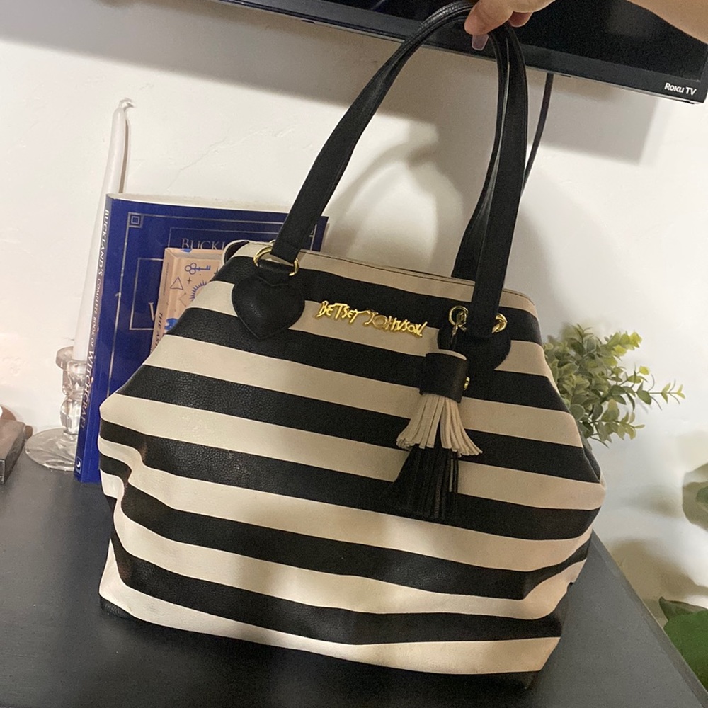 Black and white striped tote bag